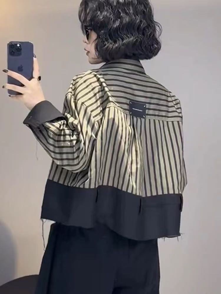 Street Fashion Korea - เสื้อแจ็คเก็ตสั้นดีไซน์ย้อนยุค เสื้อเชิ้ตสีดำลายทาง ปกโปโล แขนยาว ติดกระดุม เสื้อสตรีทแวร์