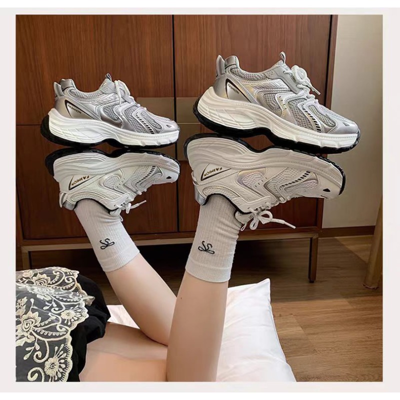 รองเท้าผ้าใบผู้หญิงสไตล์ Unky  - Street Fashion Korea บทวิจารณ์และราคา